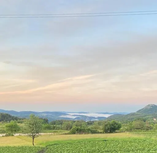 Appartement Mansard Underneath The Stars *